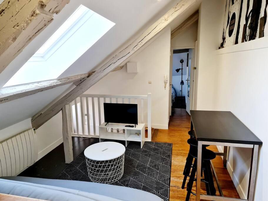 T2 Hyper Centre De Tours Apartment ภายนอก รูปภาพ